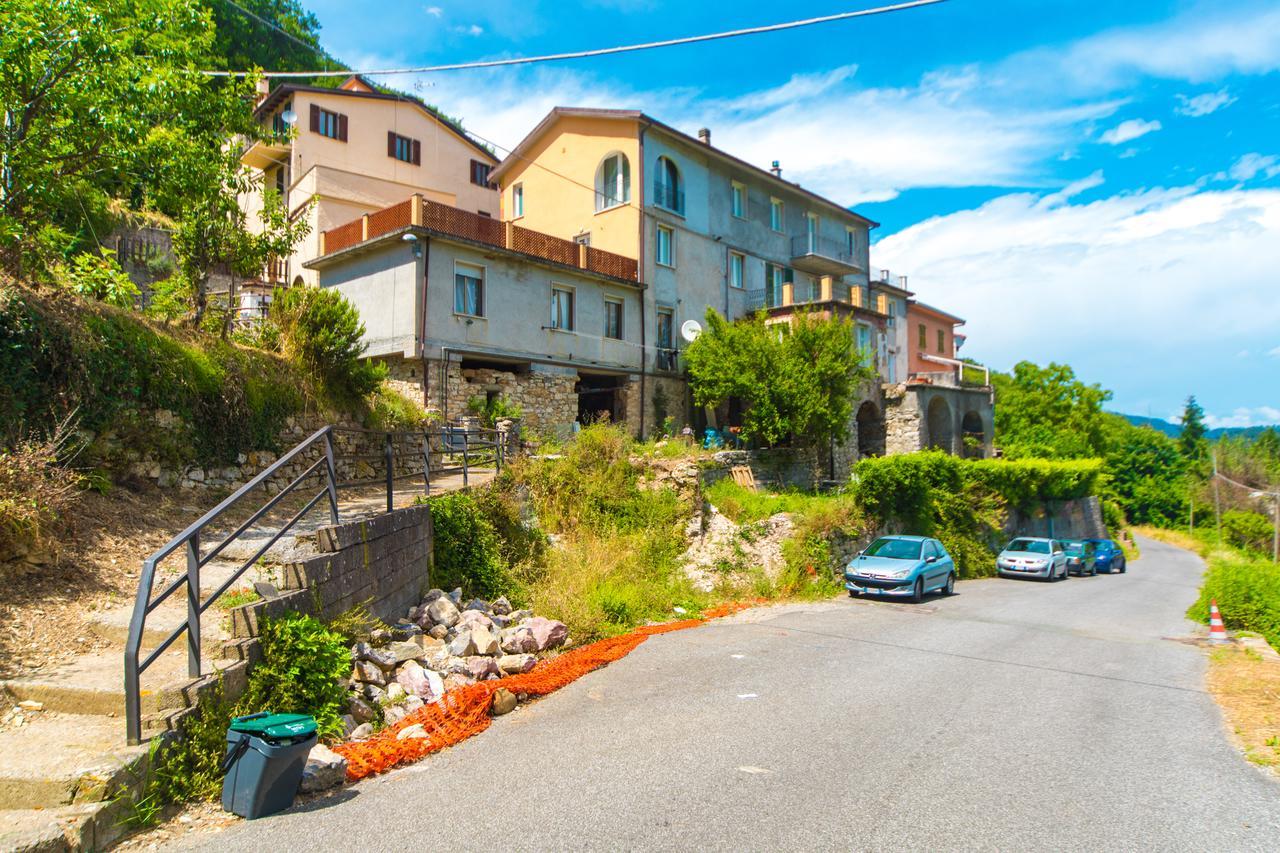 Апартаменты Tourist Dependance "Cinque Terre" La Foce Экстерьер фото