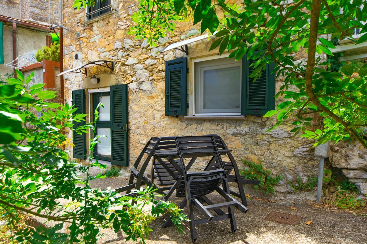 Апартаменты Tourist Dependance "Cinque Terre" La Foce Экстерьер фото